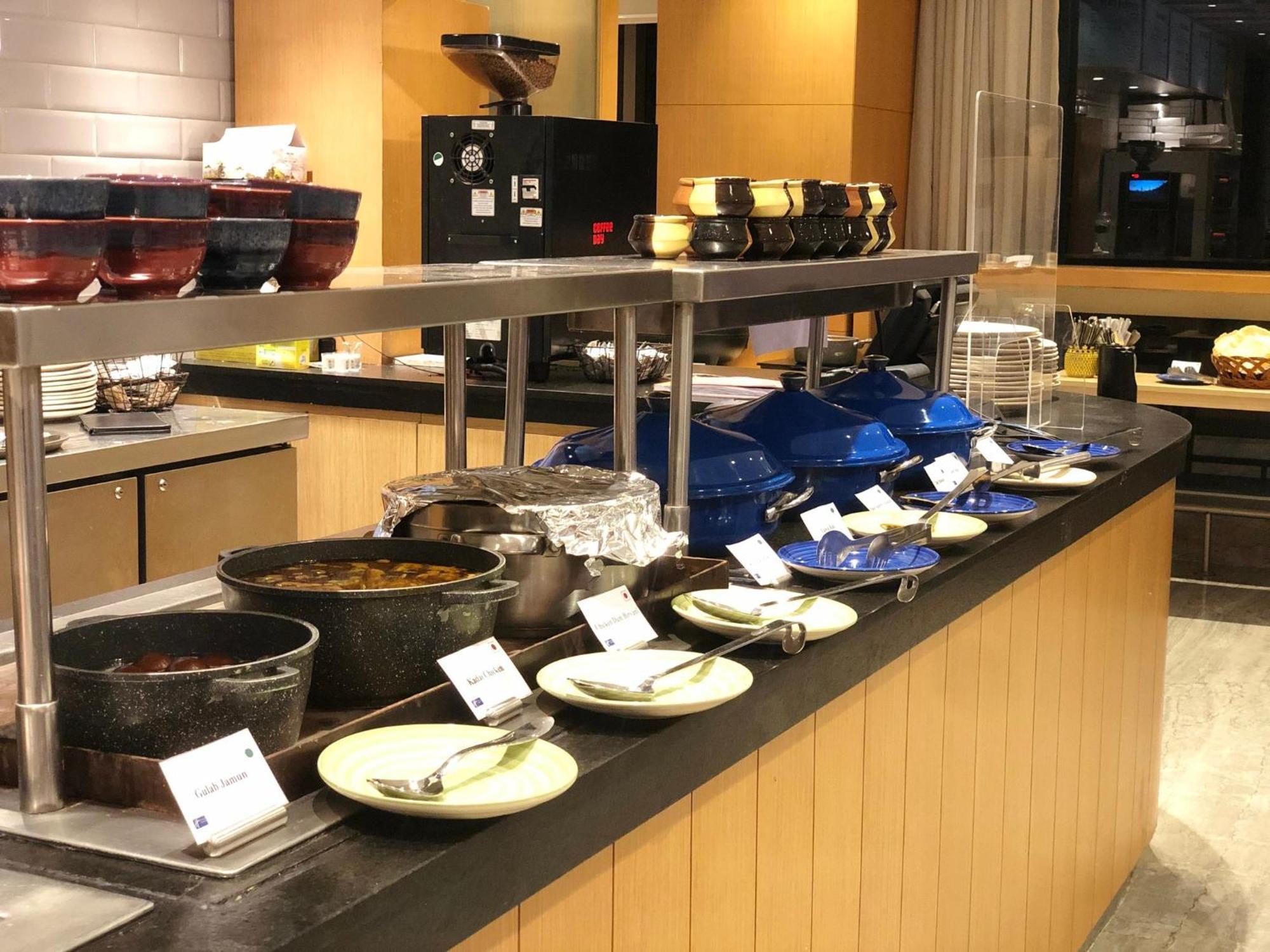 Holiday Inn Express Hyderabad Hitec City By Ihg Esterno foto
